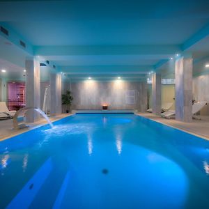 Suite Terrace kitchen & Pool Access